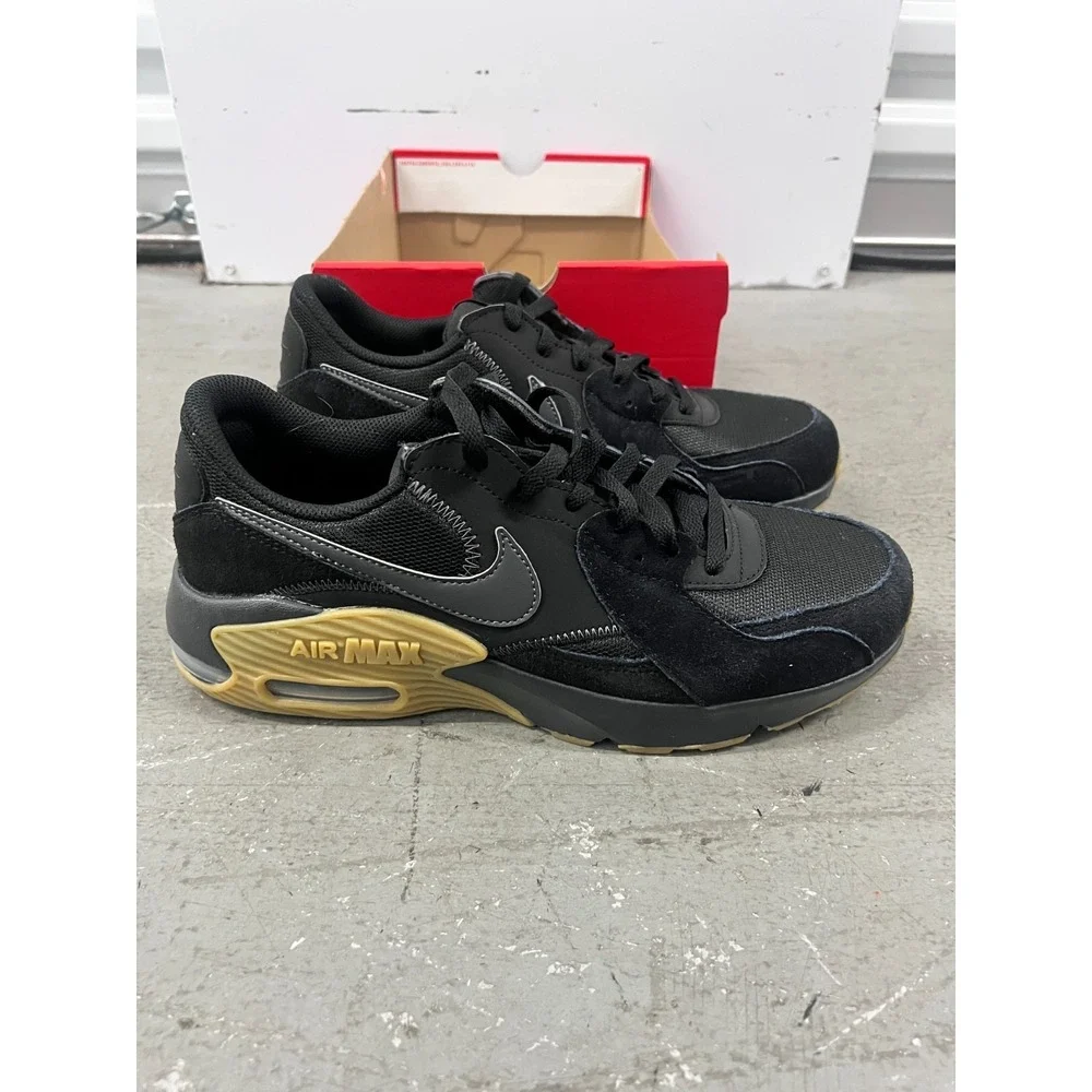Nike Air Max Excee HV0928-010‎ Sneakers Mens 10.5D Black Gum Suede Running Shoes